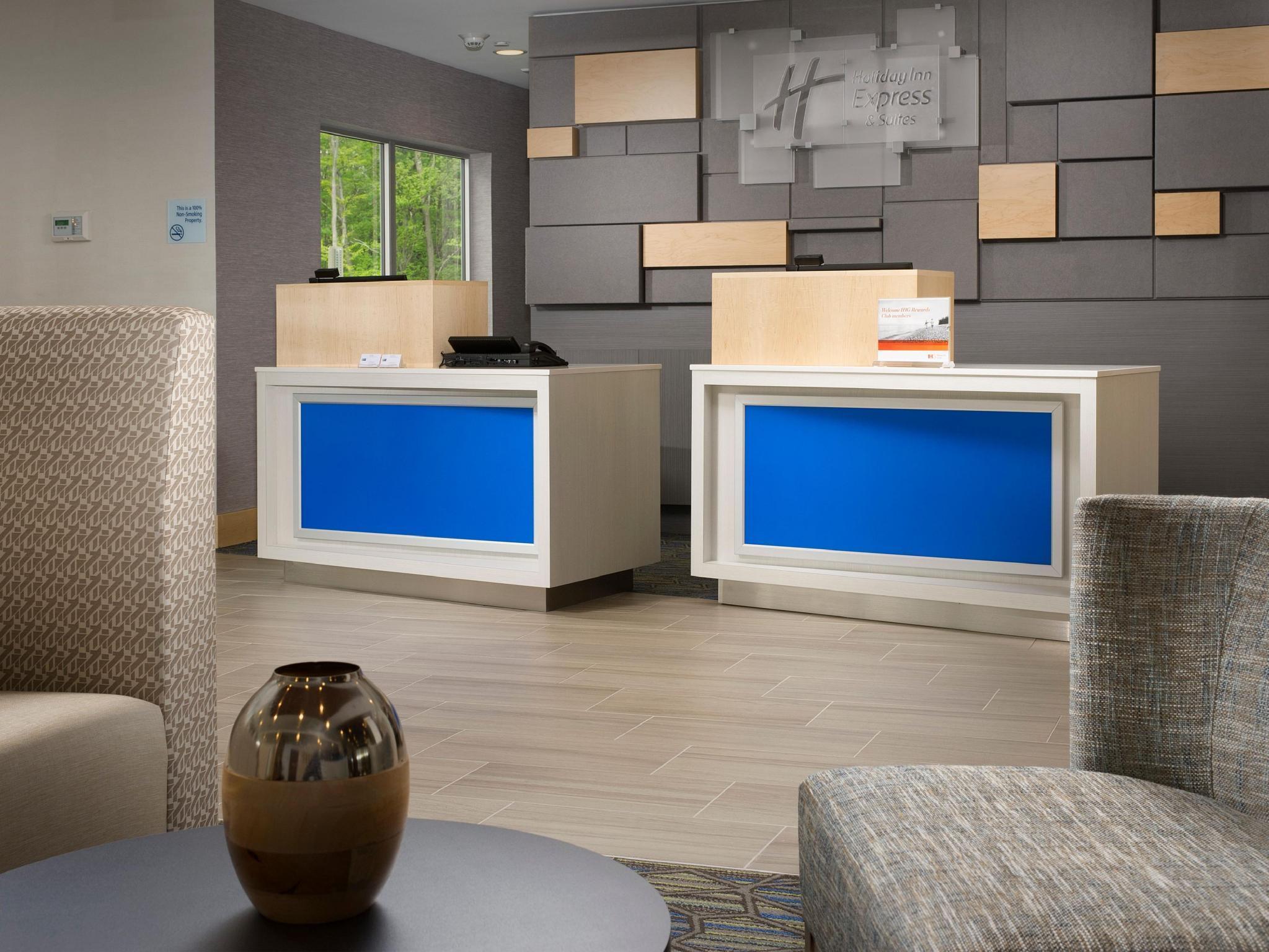 Express & By Ihg By Ihg Hotel Altoona